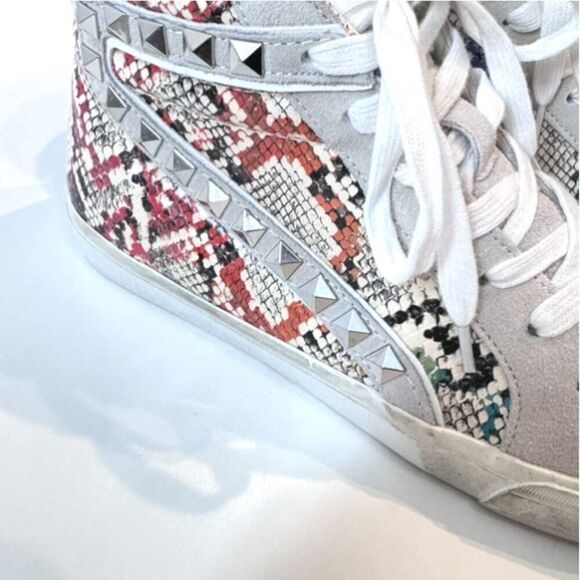 Steve Madden Tracey High Top Sneaker Rainbow Snake Pyramid Studded Suede 8.5 - Picture 4 of 11